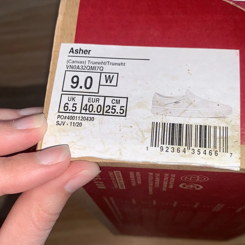 Vans | Asher All white Canvas Shoes women’s size 9 - Picture 12 of 12